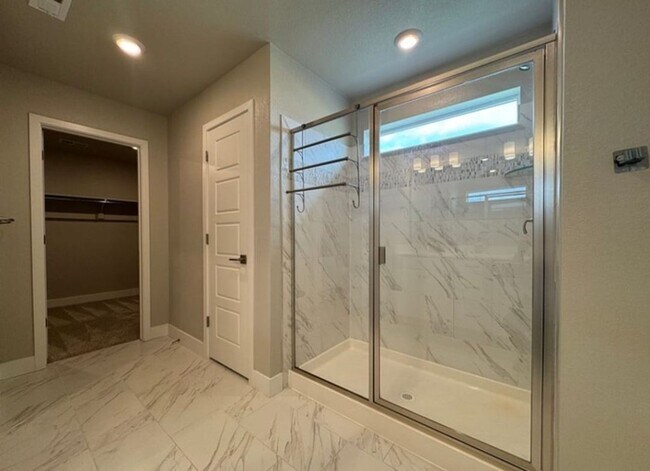 Building Photo - Spacious 3 bed 3 bath 2-story comfortable and stylish home in desirable location in Parker