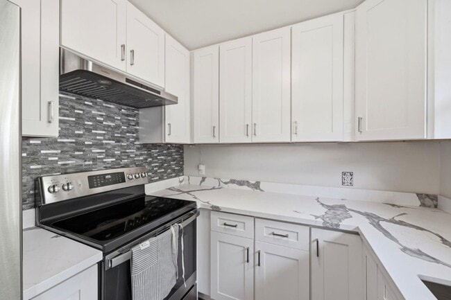 Building Photo - 429 Pope St