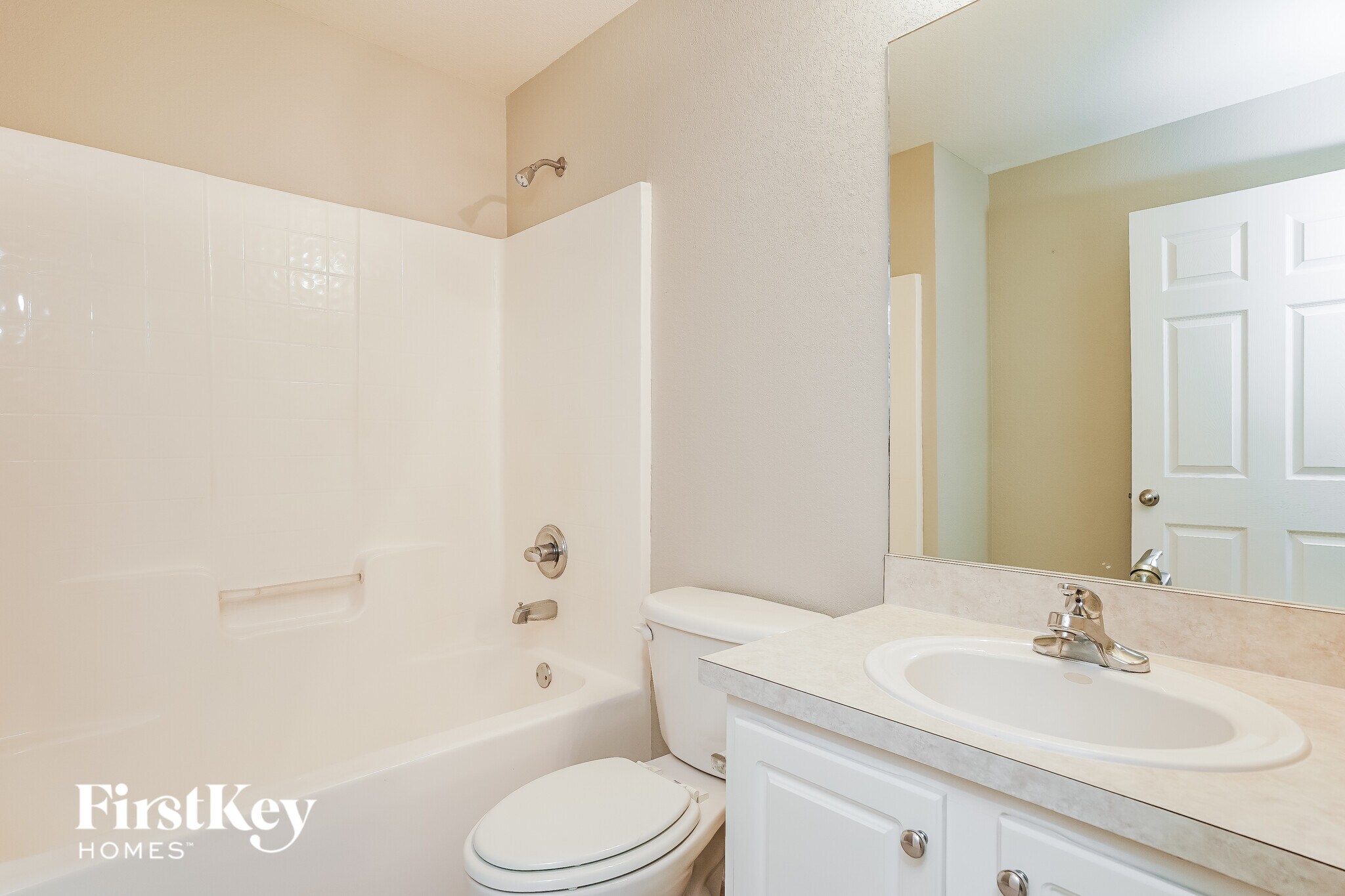 Building Photo - 226 North Ave