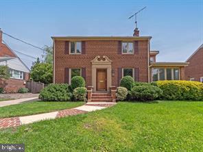 Primary Photo - 11 S Hudson St