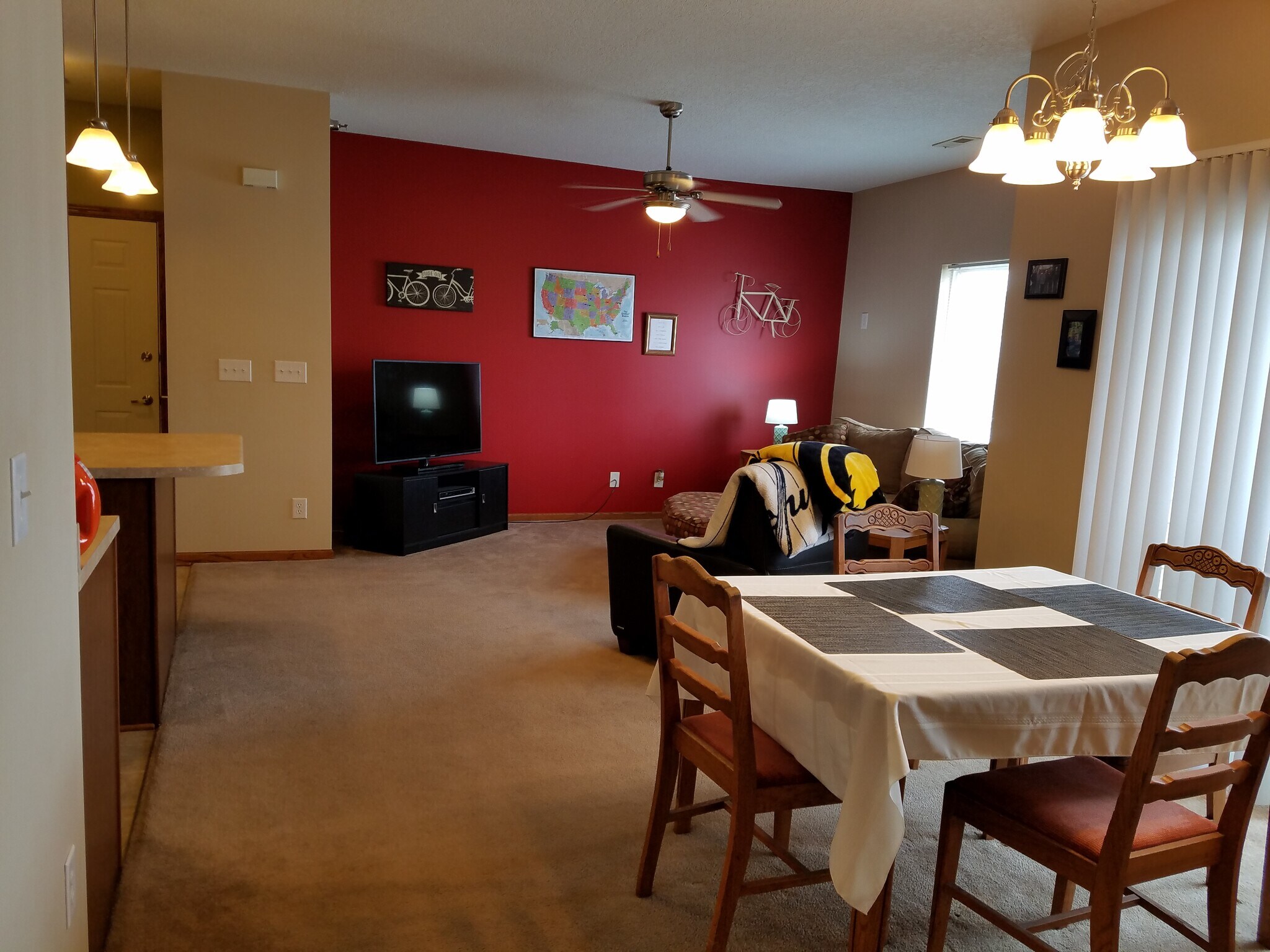 Building Photo - 1815 SW White Birch Cir
