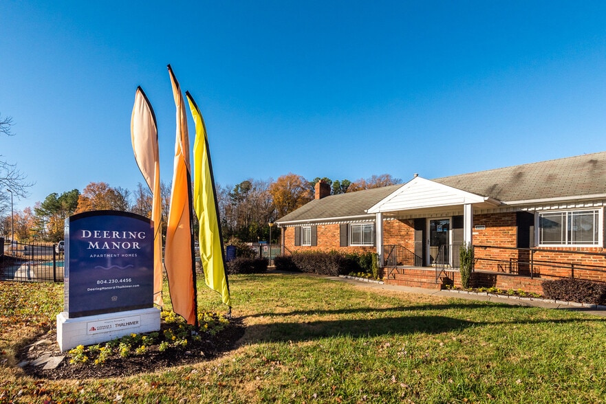 Building Photo - Deering Manor