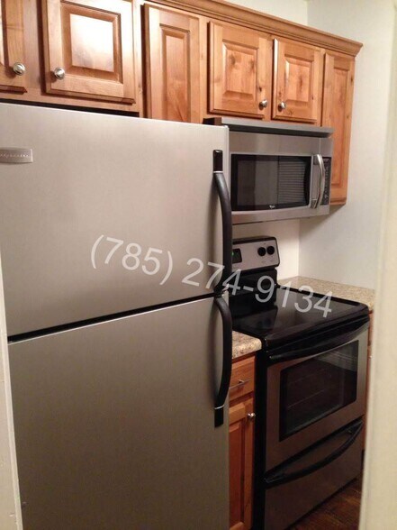 Building Photo - 859 S 10th St