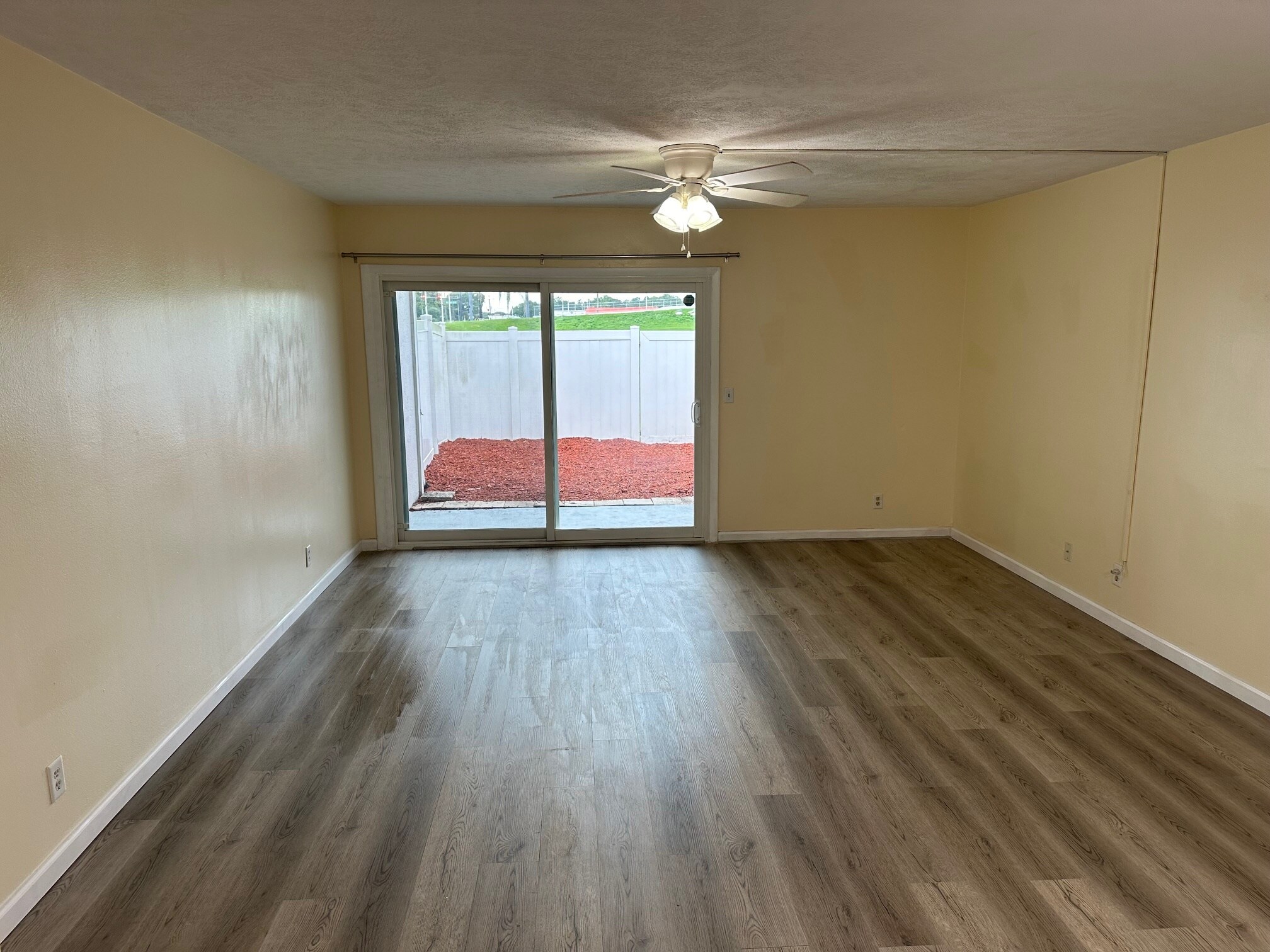 Building Photo - 2108 Northeast 38th Avenue