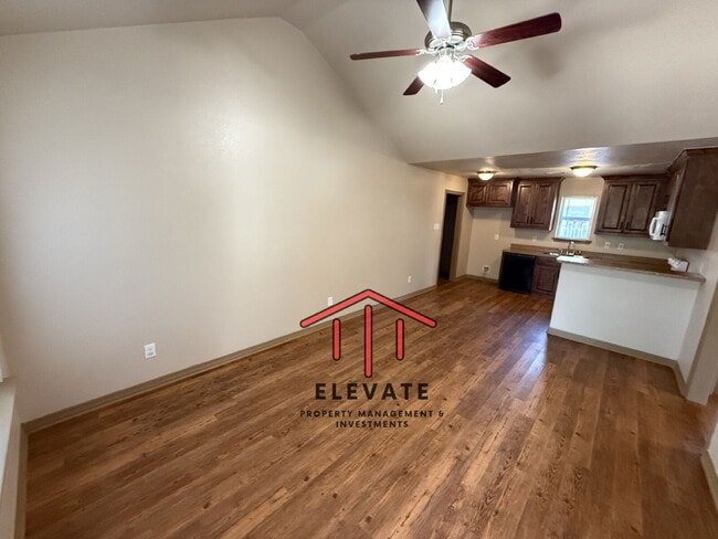 Building Photo - 208 Stewart Bend Ct