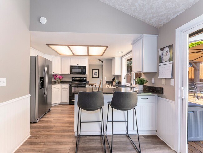Building Photo - 11811 SE Koala Dr