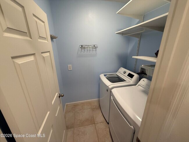 Building Photo - 1070 Swiss Pointe Ln