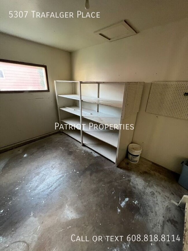 Building Photo - 5307 Trafalger Pl