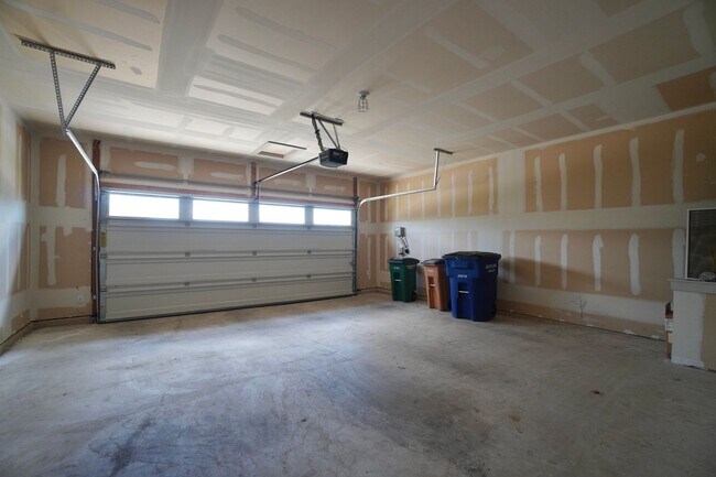 Building Photo - 7612 Lowenfield Dr