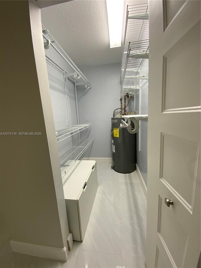 Building Photo - 30162 SW 159th Ave