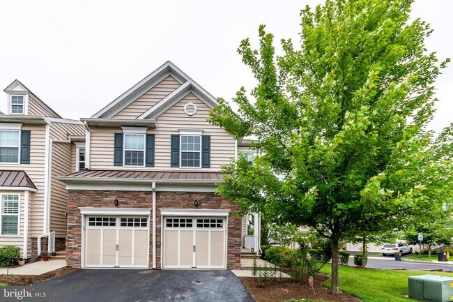 Building Photo - 27 Braeburn Dr