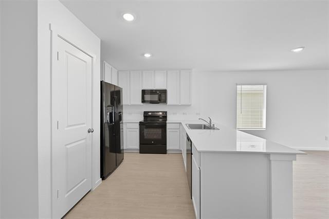 Building Photo - 638 Montclair Ave