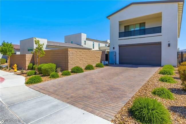 Building Photo - 2618 Skylark Trl St