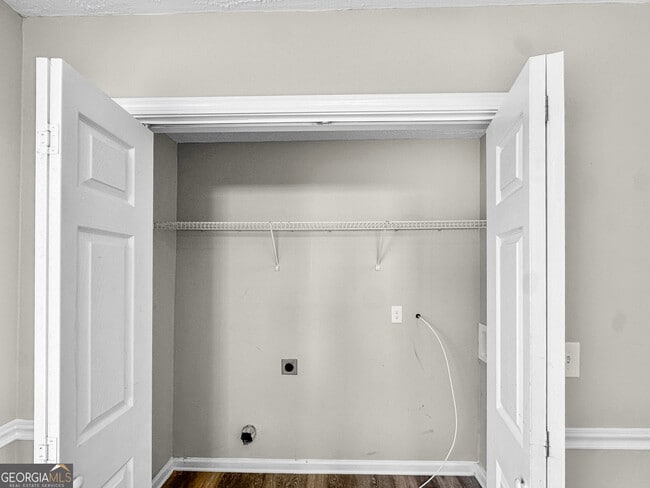 Building Photo - 178 Marsh Glen Dr