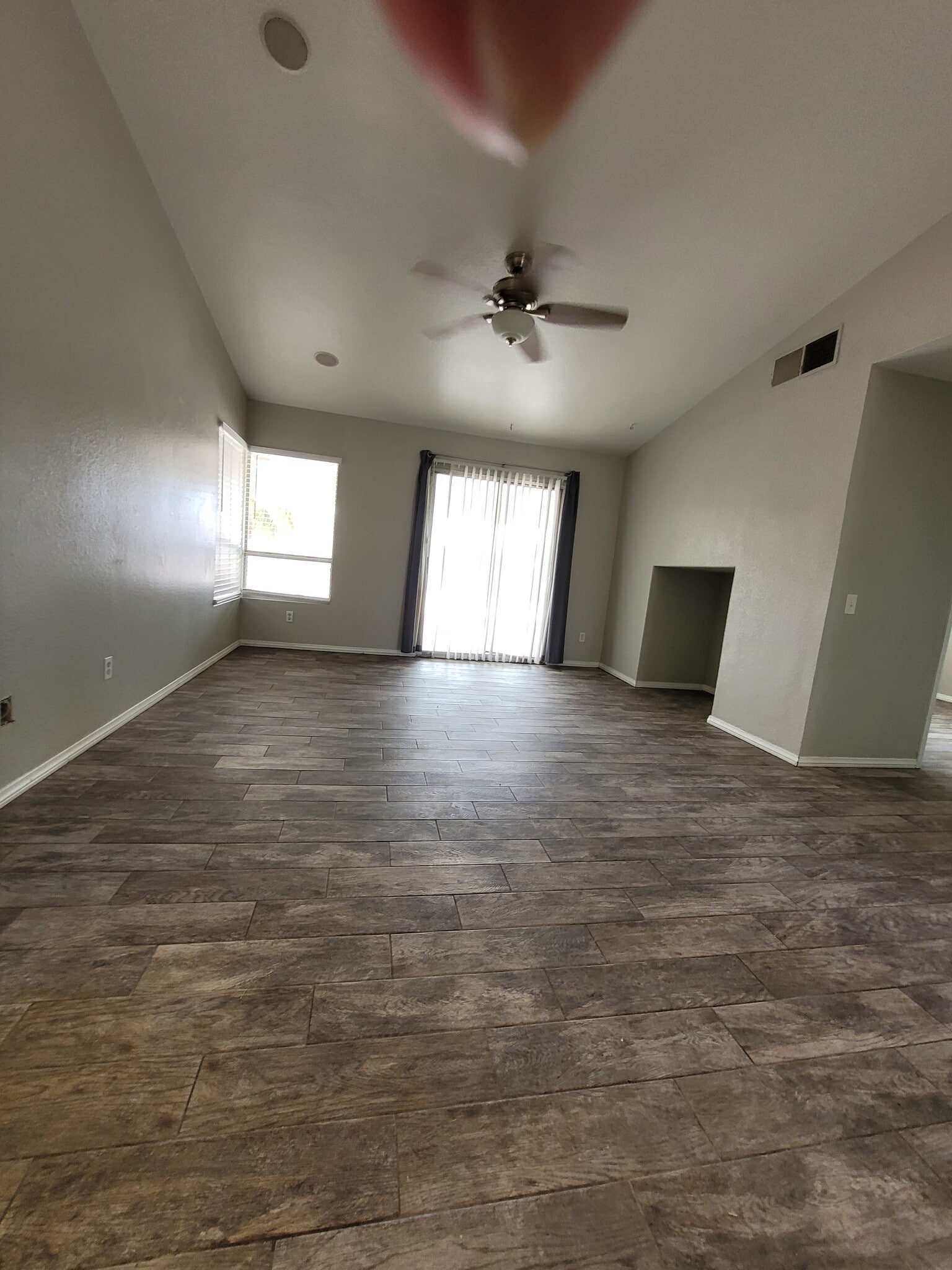 Building Photo - 5104 Crystal Breeze Ln