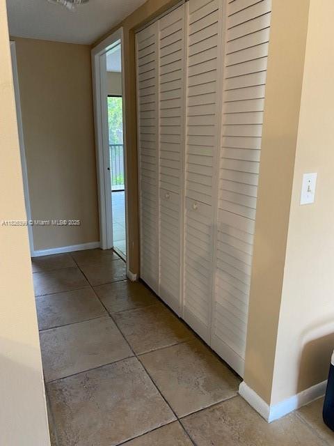 Building Photo - 3028 Coral Ridge Dr