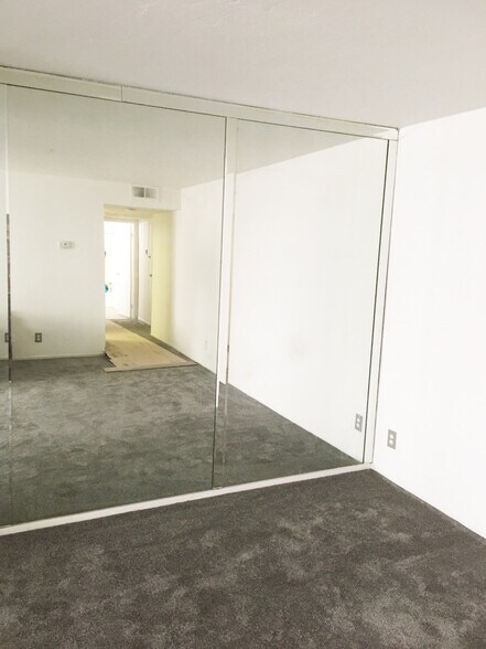 Building Photo - 5310 Circle Dr