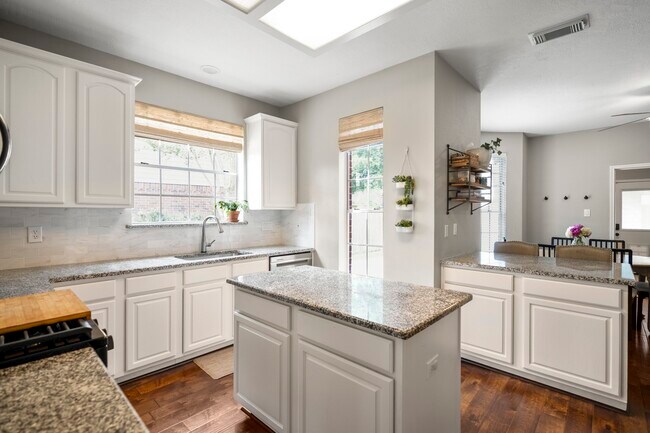 Building Photo - 16315 Hammerwood Ct