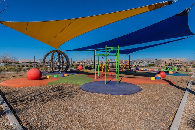 Building Photo - 5552 S Dillon