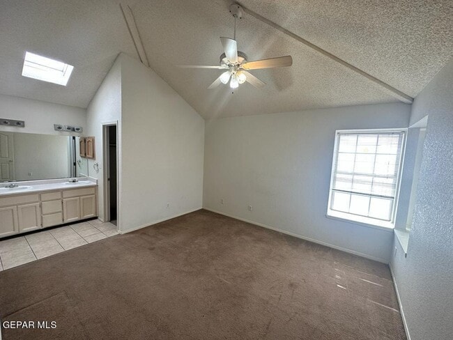 Building Photo - 1411 Luz De Camino Way