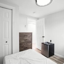 Building Photo - 5201 Banks Pl NE