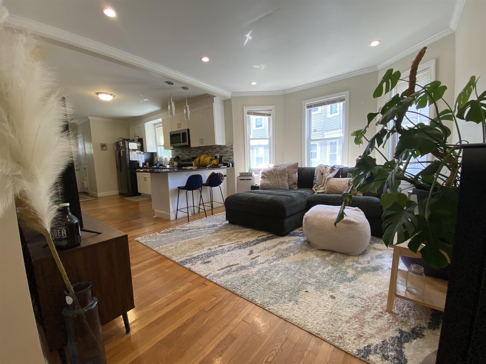 Building Photo - 22 Rice St