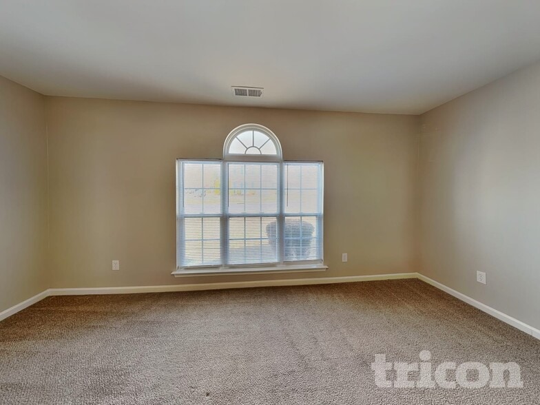 Building Photo - 2363 Wexford Way