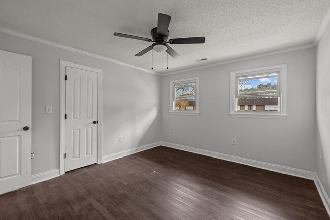 Building Photo - 1435 Auten Rd