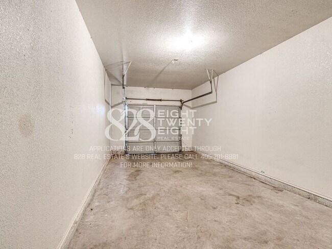 Building Photo - *AVAILABLE NOW!* CUTE 3 BED/2 BATH DUPLEX IN NORMAN!