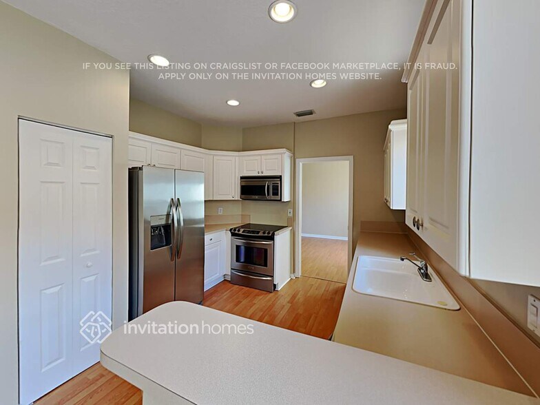 Building Photo - 4916 Pelican St