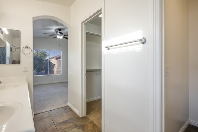 Building Photo - 3312 Speckle Summer Pl