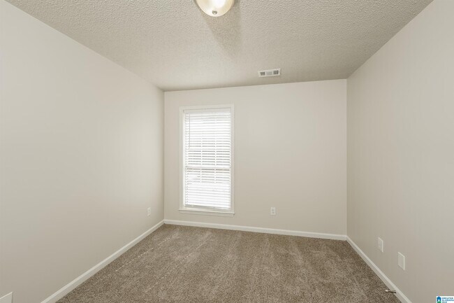 Building Photo - 115 Hidden Creek Pkwy
