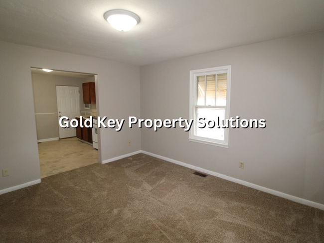 Building Photo - 2 BR 1 BA House with Covered Front Porch (NO SECTION 8)