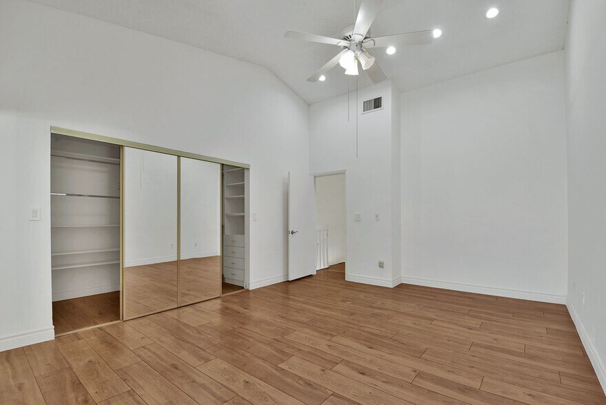 Building Photo - 3501 Magellan Cir
