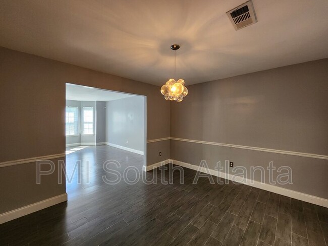 Building Photo - 2085 Winding Crossing Trail