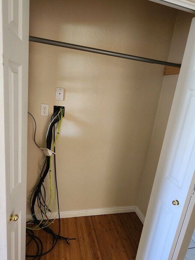 Building Photo - Cozy 3 Bedroom Cedar City Home