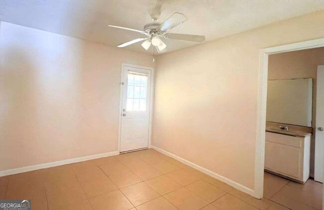 Building Photo - 200 West St