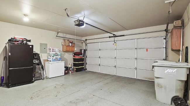 Building Photo - 928 Aspen Grove St