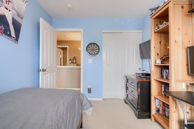 Building Photo - Highlands Ranch Spacious 3 bed 2.5 bath
