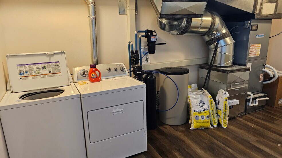 Utility Room - 287 Fairhaven Dr