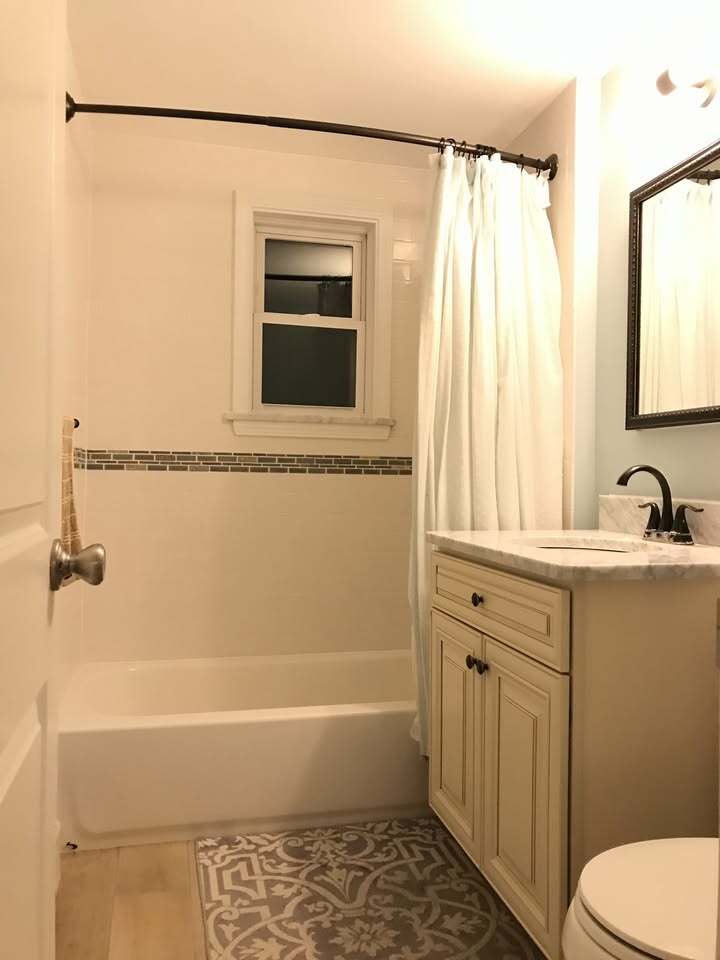 Building Photo - 1 Town House Ln