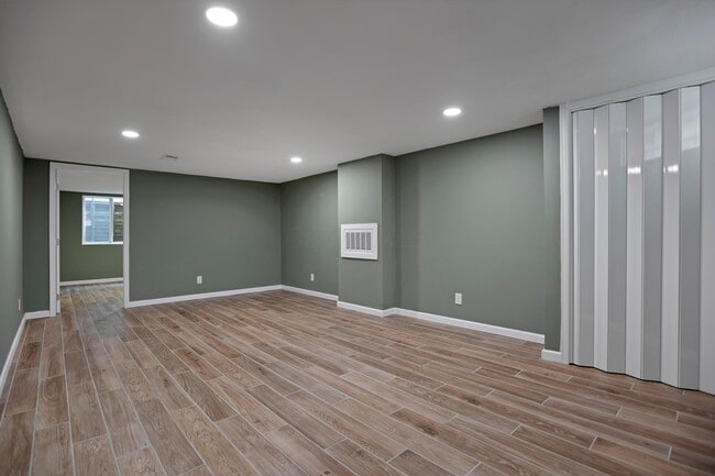 Building Photo - 1251 Dellwood Ave