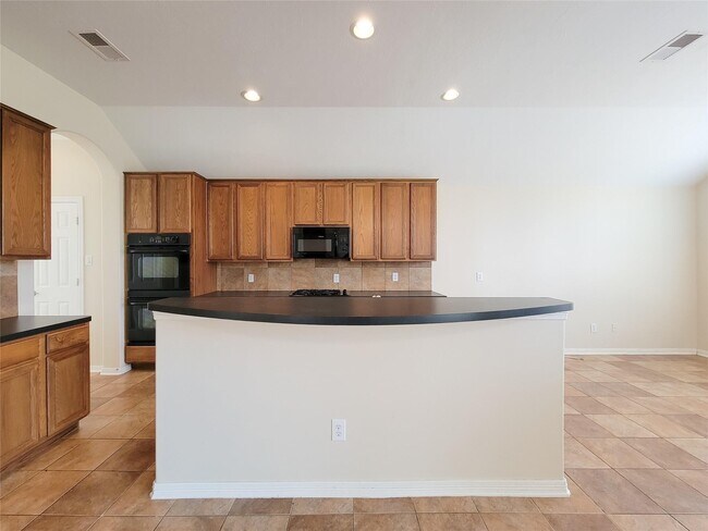 Building Photo - 25219 Piney Heights Ln