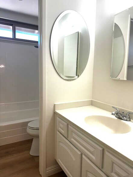 Building Photo - 2207 Moss Ct