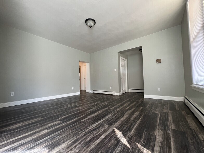 Building Photo - 143 Seminary Ave