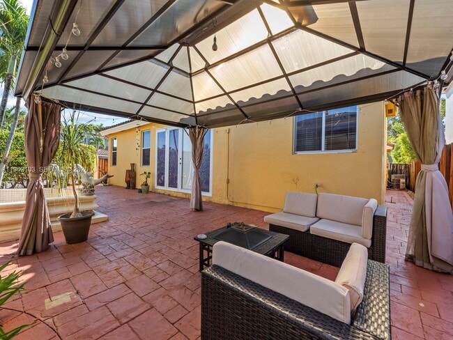 Building Photo - 16421 SW 64th Ter