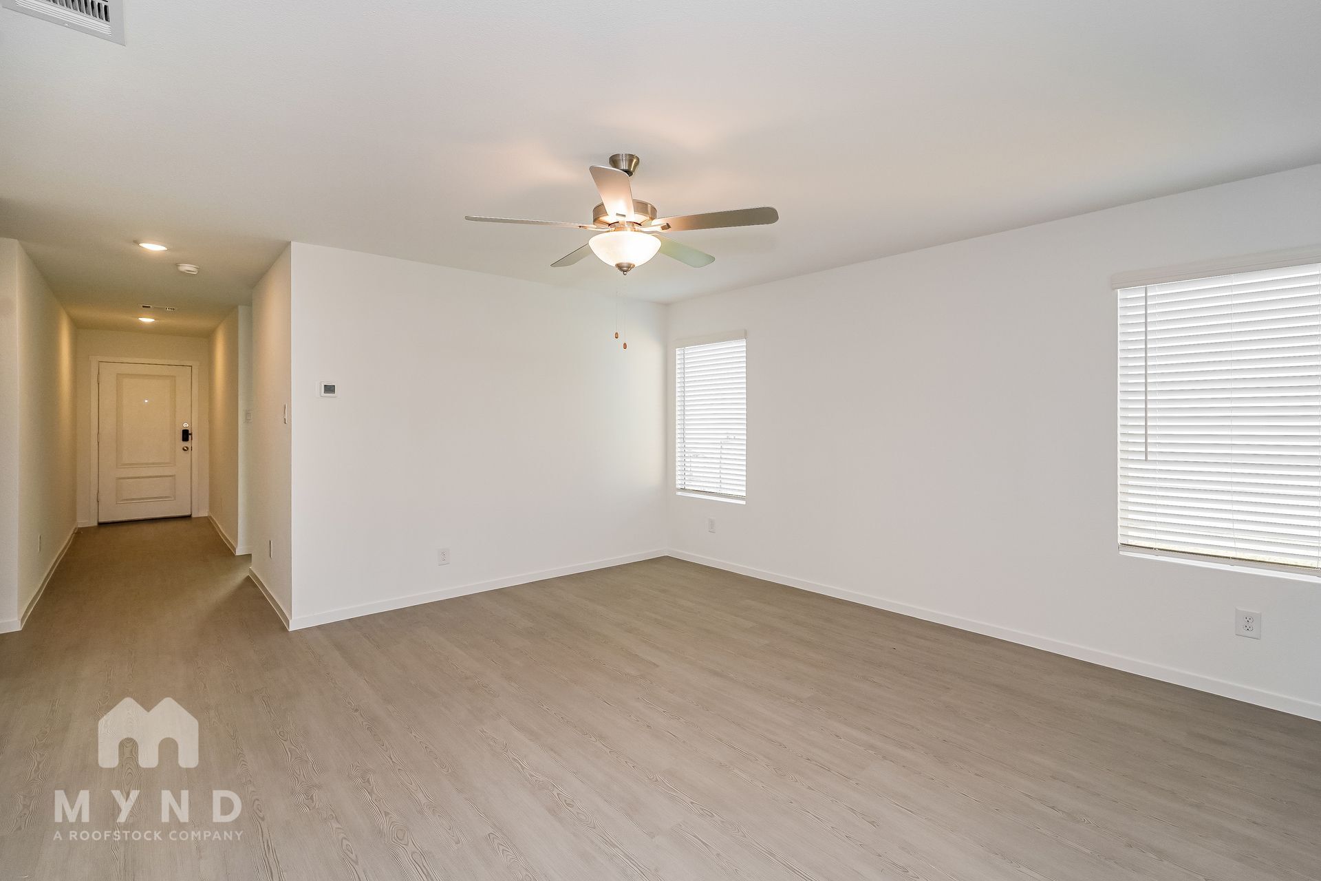 Building Photo - 2660 Mistwood Dr