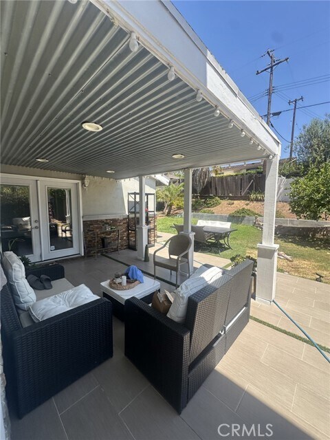 Building Photo - 1408 La Canada Dr