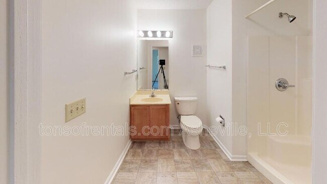 Building Photo - 151 Morningside Ln