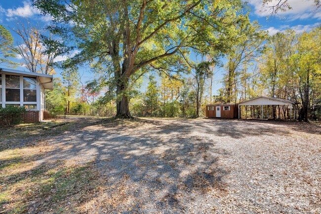 Building Photo - 607 Fort Mill Hwy